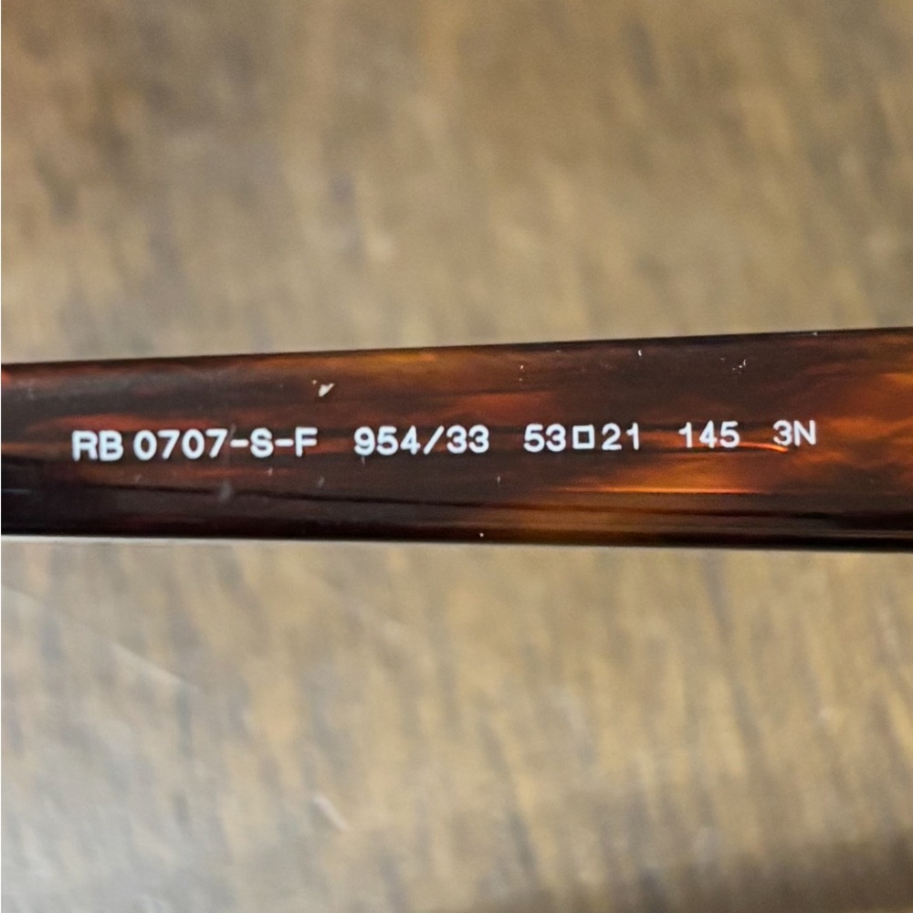 Ray-Ban Sunglasses - Picture 3 of 3